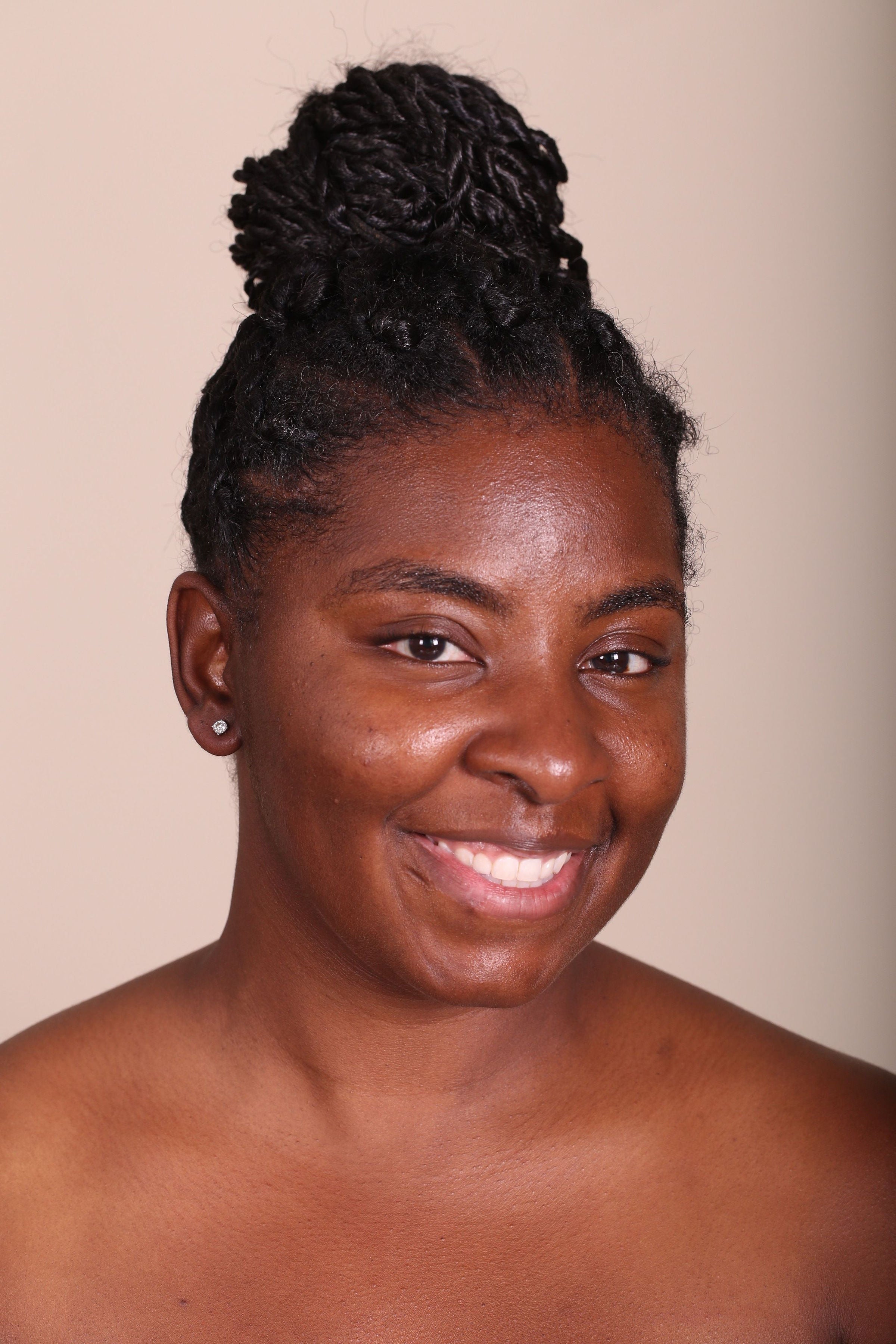 True Intentions Hydrating Foundation