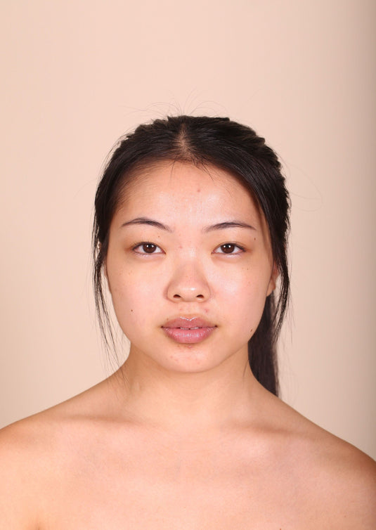 True Intentions Hydrating Foundation