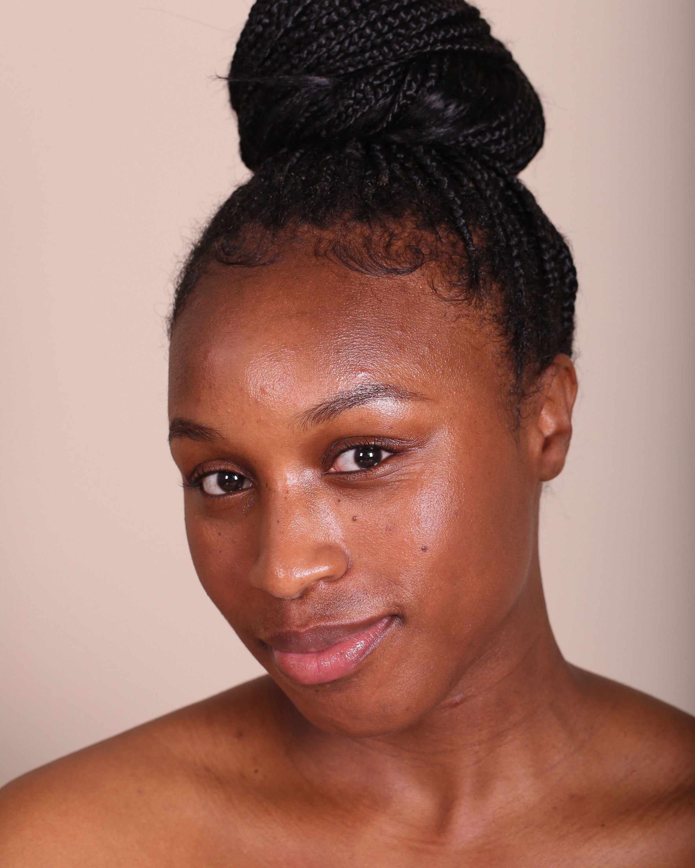 True Intentions Hydrating Foundation