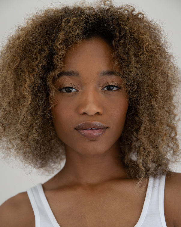 True Intentions Hydrating Foundation