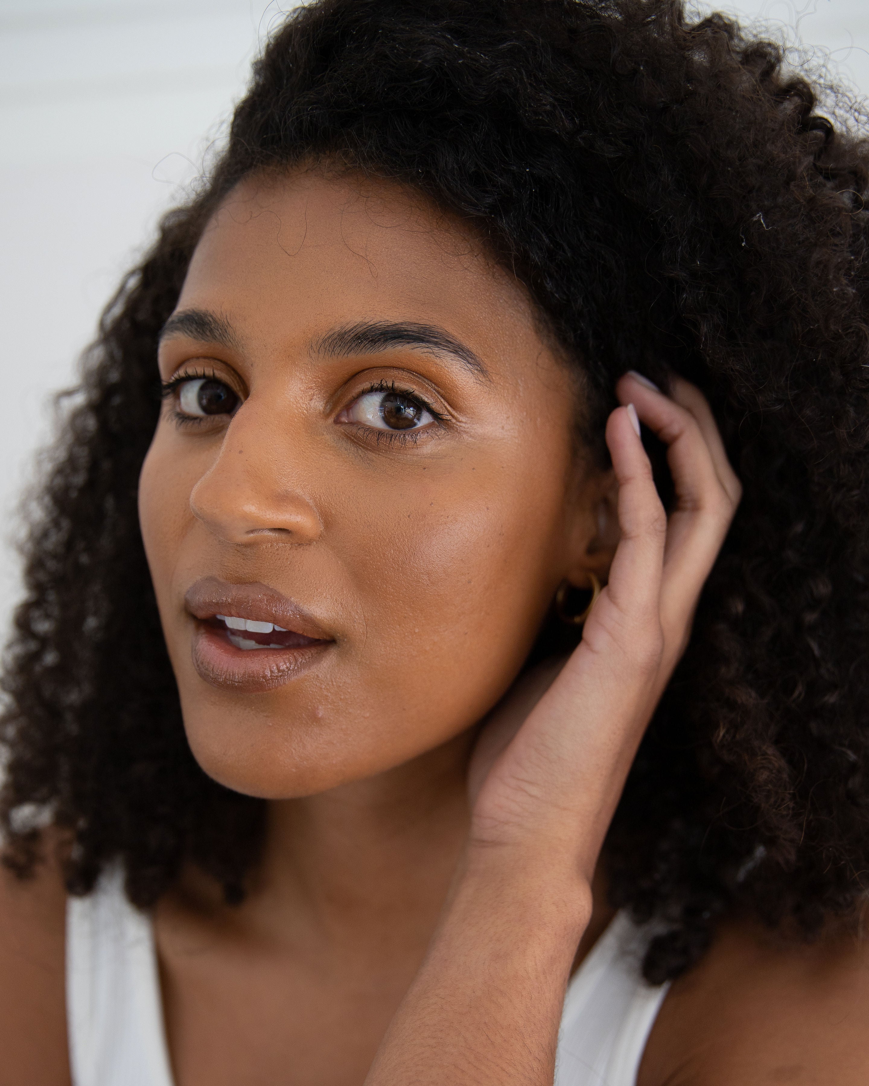 True Intentions Hydrating Foundation