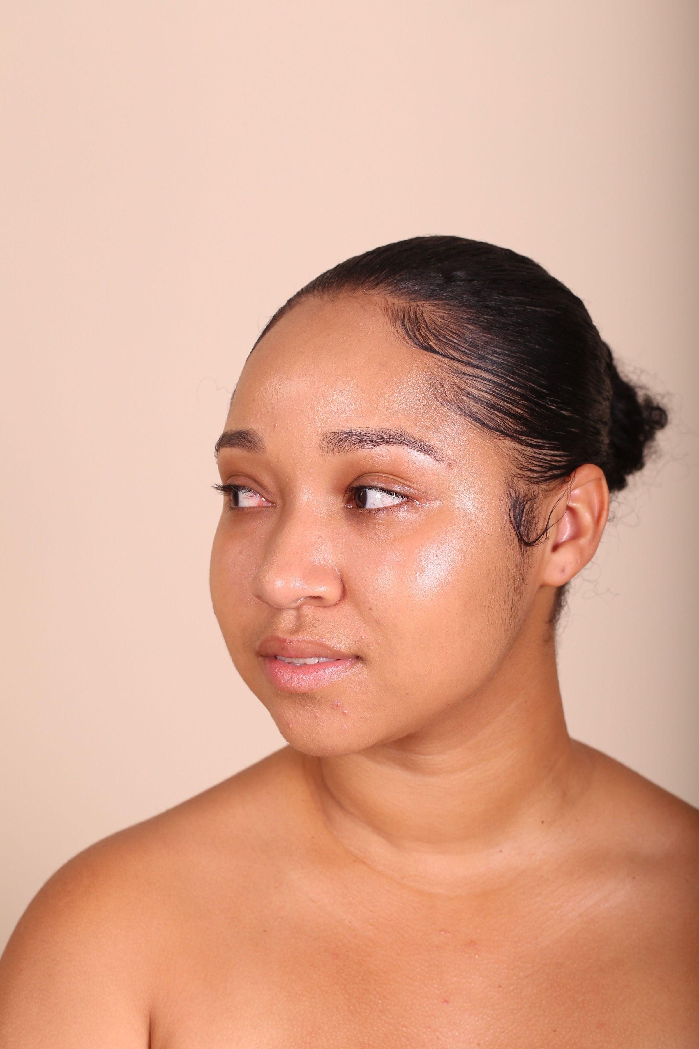 True Intentions Hydrating Foundation